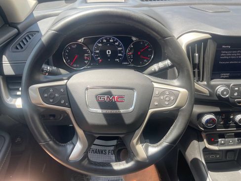 Used 2024 GMC Terrain Denali w/ Denali Premium Package AWD/4WD image 13