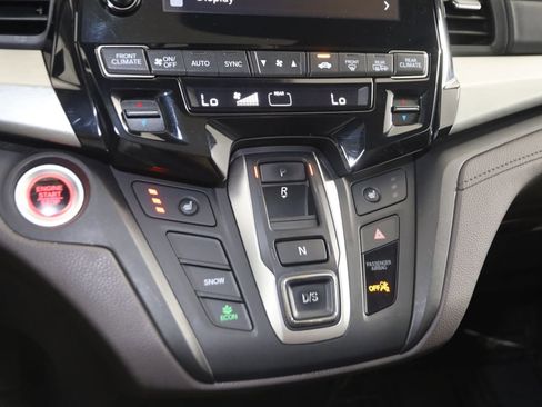 Used 2018 Honda Odyssey EX-L image 25
