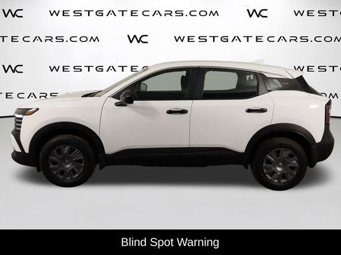Used 2025 Nissan Kicks S image 5