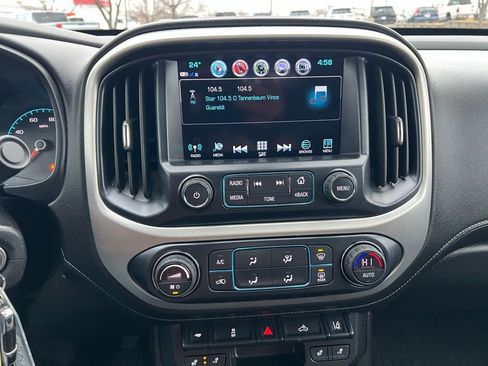 Used 2018 GMC Canyon SLT w/ Driver Alert Package image 29