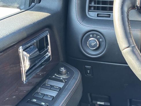 Used 2016 Lincoln Navigator L Reserve AWD/4WD image 26