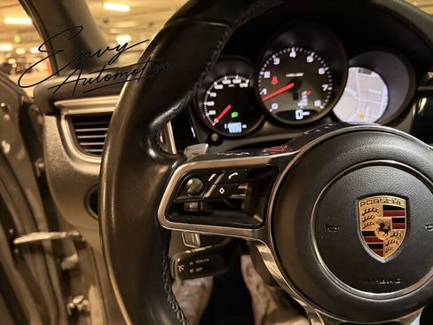 Used 2016 Porsche Macan S AWD/4WD image 35