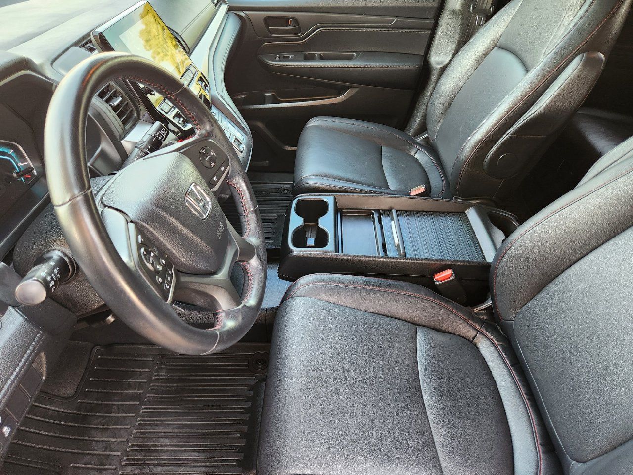 Used 2024 Honda Odyssey Sport image 12