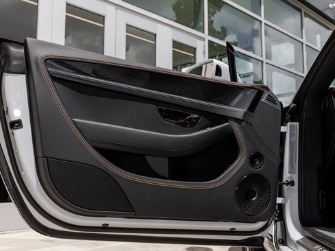 New 2025 Bentley Continental GTC image 22