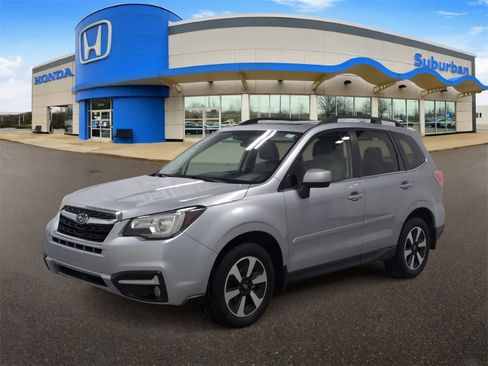 Used 2017 Subaru Forester 2.5i Limited image 4