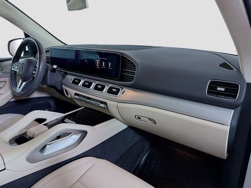 Used 2020 Mercedes-Benz GLE 350 4MATIC image 32