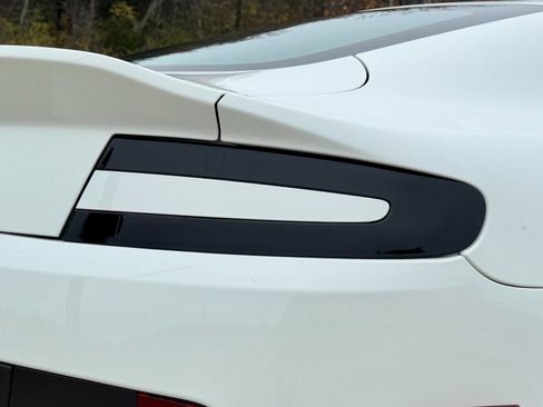 Used 2015 Aston Martin V8 Vantage GT image 68