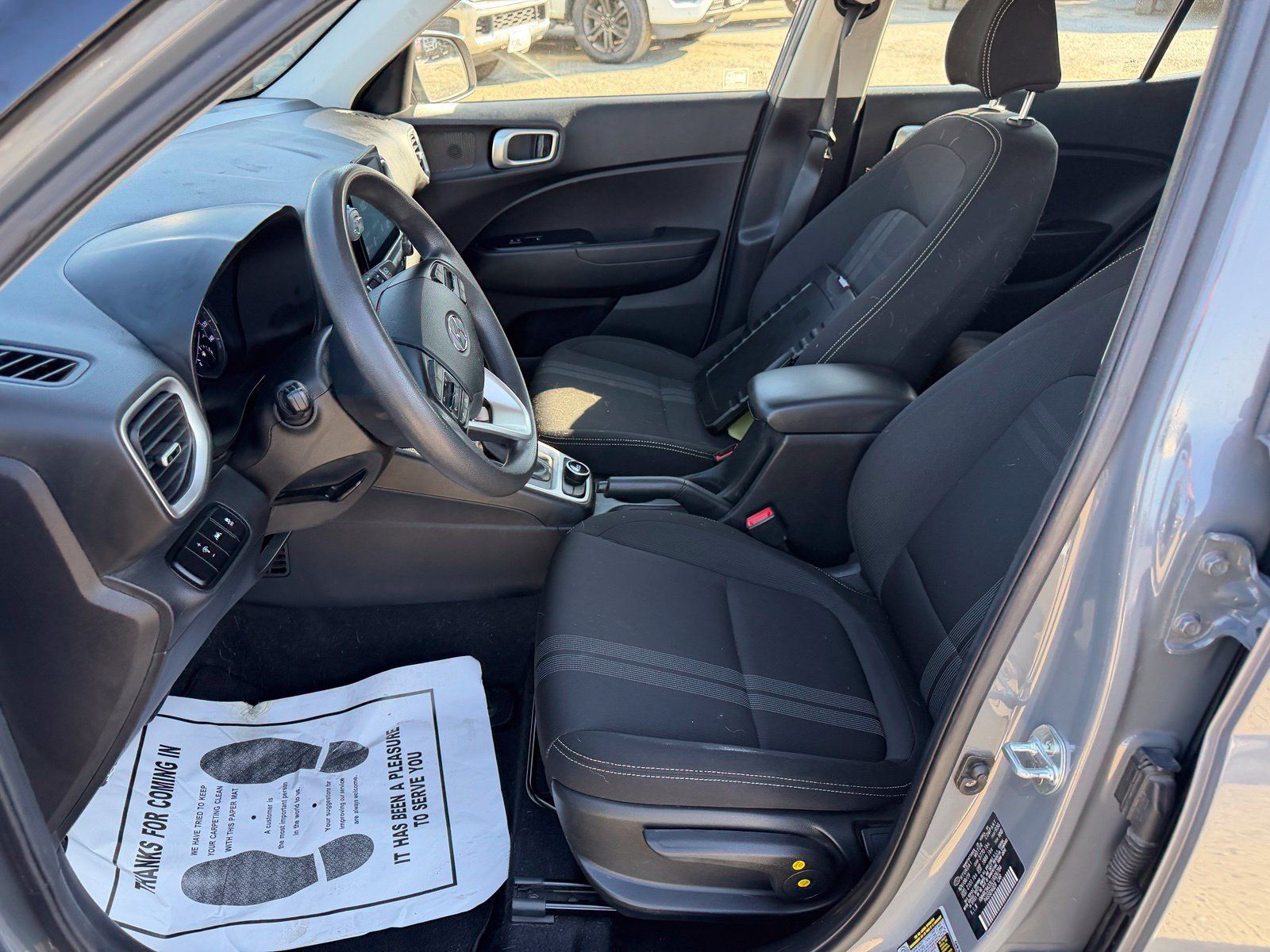 Used 2020 Hyundai Venue SEL FWD image 10