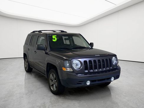 Used 2015 Jeep Patriot High Altitude AWD/4WD image 34