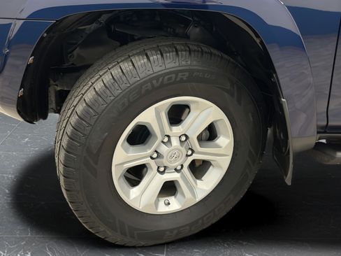 Used 2019 Toyota 4Runner SR5 Premium AWD/4WD image 33