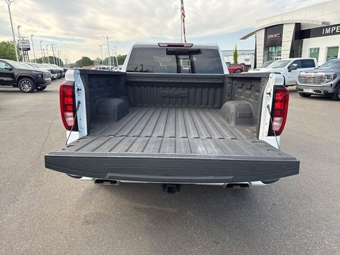Used 2024 GMC Sierra 1500 Elevation w/ LPO, Elevation Black Package image 31