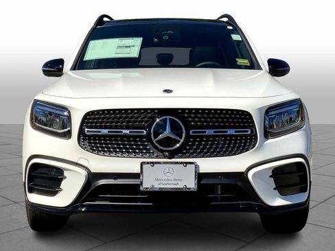New 2026 Mercedes-Benz GLB 250 4MATIC image 3