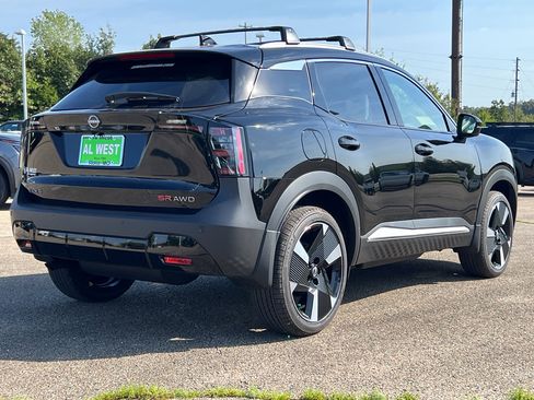 New 2026 Nissan Kicks SR w/ Illumination Package image 4