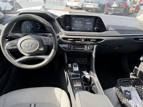 Used 2020 Hyundai Sonata SEL w/ Convenience + Sunroof Package image 2