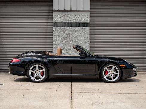 Used 2011 Porsche 911 Carrera S RWD image 11