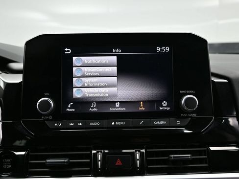 Used 2025 Nissan Pathfinder SV FWD image 35