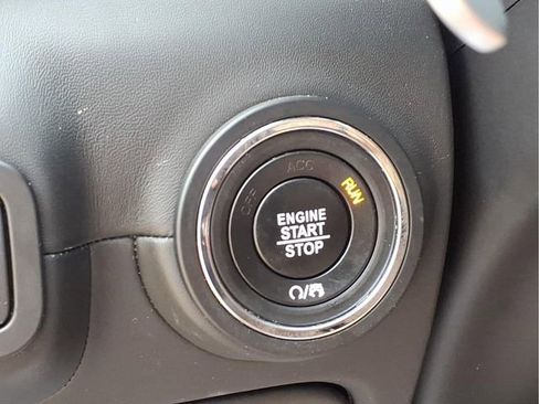 Used 2022 Maserati Ghibli Modena Q4 image 12