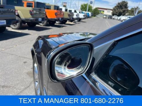Used 2005 Chrysler 300 C w/ Protection Group II RWD image 13