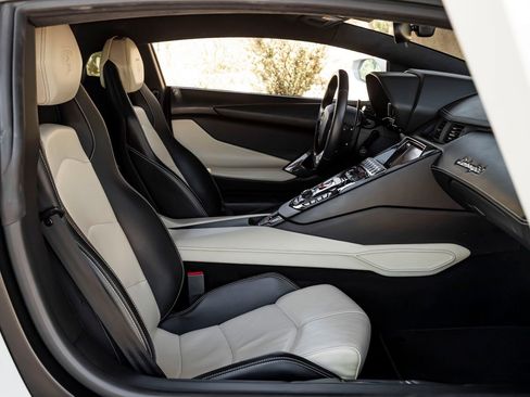 Used 2014 Lamborghini Aventador LP 700-4 AWD/4WD image 24