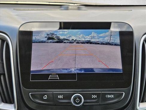 Used 2025 Chevrolet Malibu LT FWD image 13