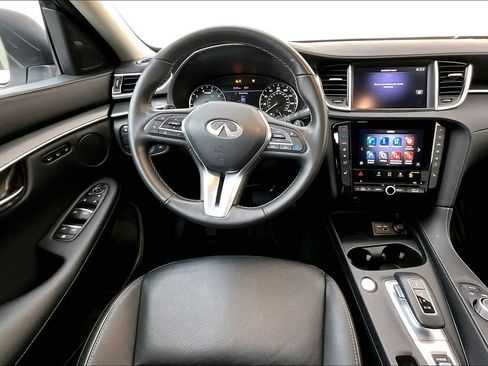 Certified 2025 INFINITI QX50 Luxe image 7