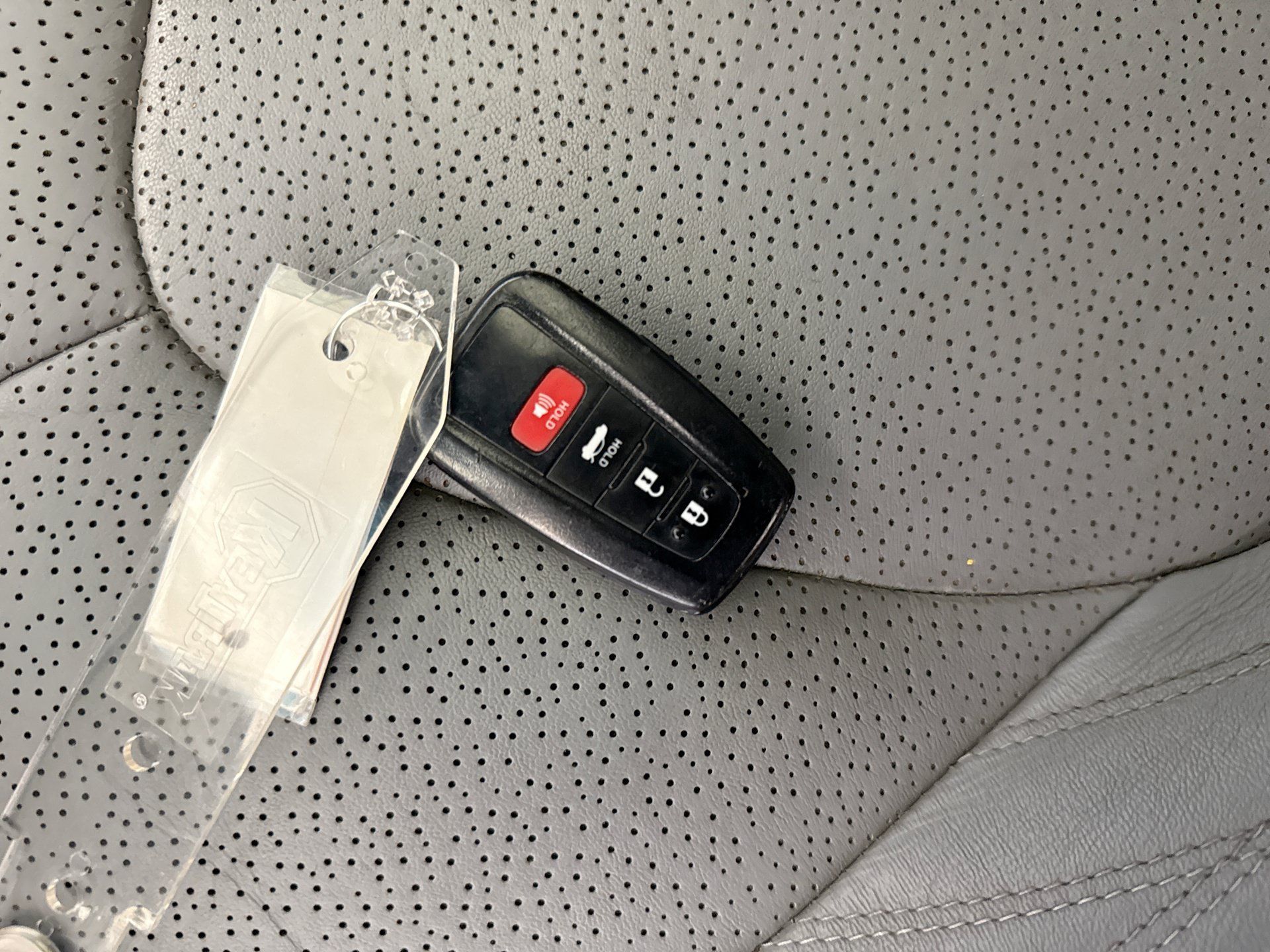 Used 2021 Toyota Avalon Limited w/ Advanced Safety Package FWD image 24