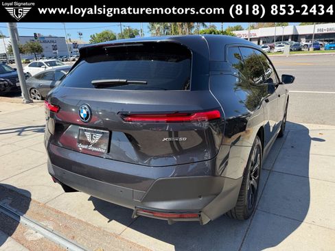 Used 2024 BMW iX xDrive50 w/ Premium Package AWD/4WD image 7