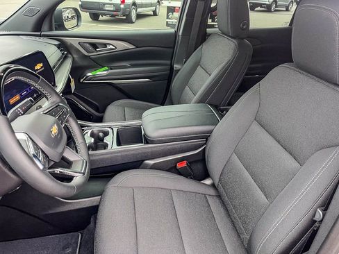 New 2026 Chevrolet Traverse LT w/ Enhanced Driving Package image 16