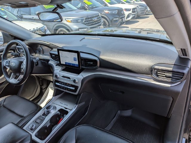 Certified 2023 Ford Explorer XLT w/ Equipment Group 202A AWD/4WD image 22