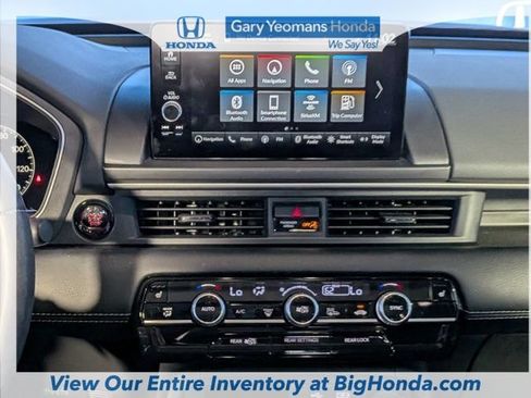 Used 2025 Honda Pilot Touring image 21