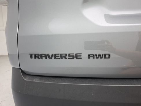 Used 2023 Chevrolet Traverse LT w/ Midnight/Sport Edition AWD/4WD image 59