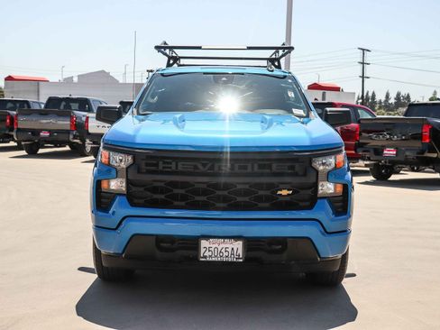Used 2023 Chevrolet Silverado 1500 Custom AWD/4WD image 2