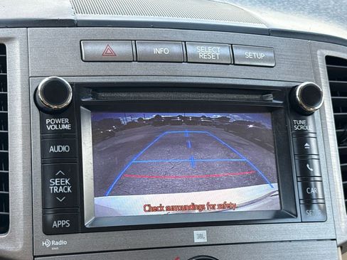 Used 2013 Toyota Venza XLE w/ XLE Premium Pkg FWD image 21