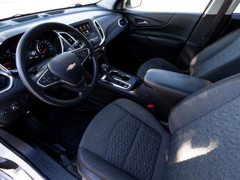 Used 2023 Chevrolet Equinox LT w/ LPO, Floor Liner Package image 18