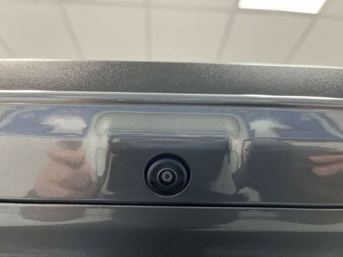 Used 2023 Ford F450 Lariat w/ FX4 Off-Road Package image 12