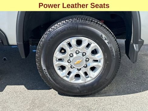 Used 2025 Chevrolet Silverado 2500 LT w/ All Star Edition AWD/4WD image 8