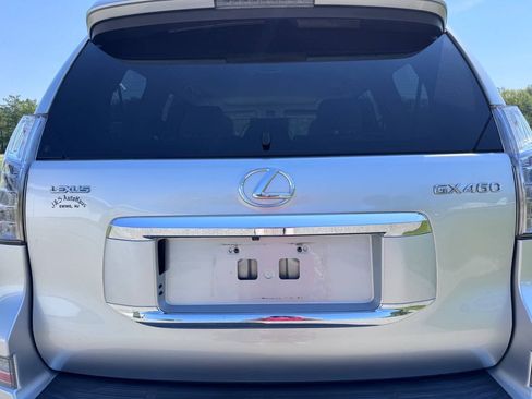 Used 2015 Lexus GX 460 w/ Premium Package AWD/4WD image 13