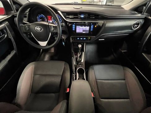 Used 2017 Toyota Corolla LE FWD image 17