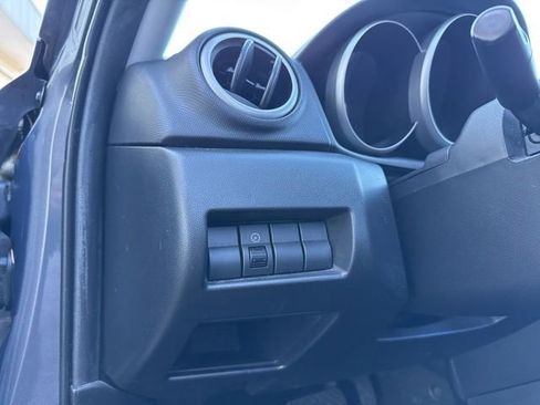 Used 2007 MAZDA MAZDA3 i Touring image 24