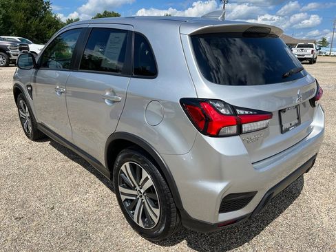 Used 2025 Mitsubishi Outlander Sport ES AWD/4WD image 5