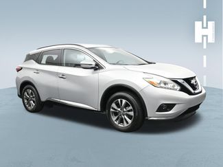 Used 2017 Nissan Murano SV video 1