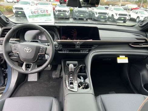 New 2026 Toyota Crown Signia Limited image 18