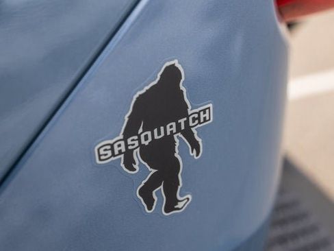 New 2025 Ford Bronco Heritage Edition image 3