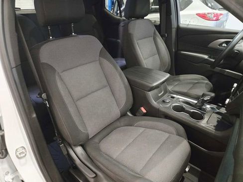 Used 2023 Chevrolet Traverse LT w/ LPO, Floor Liner Package image 14
