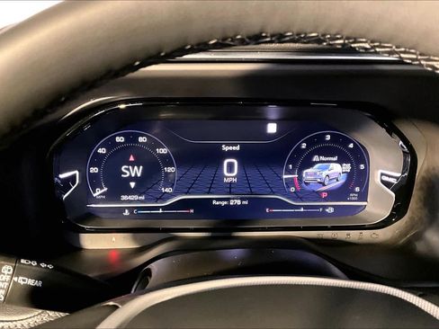 Used 2023 GMC Yukon XL Denali AWD/4WD image 26