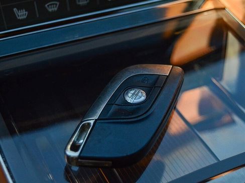 Used 2012 Fisker Karma EcoSport image 35