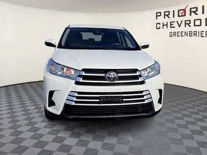 Used 2017 Toyota Highlander LE