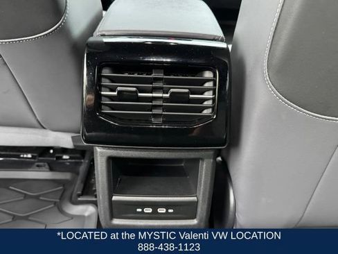 Certified 2023 Volkswagen ID.4 Pro AWD/4WD image 13