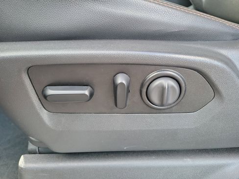 Used 2021 GMC Sierra 1500 AT4 w/ AT4 Premium Package image 19