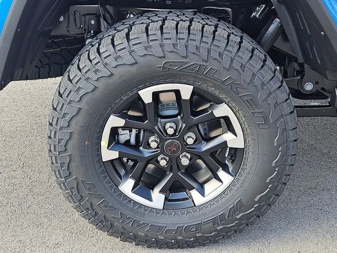 New 2026 Jeep Gladiator Rubicon image 7